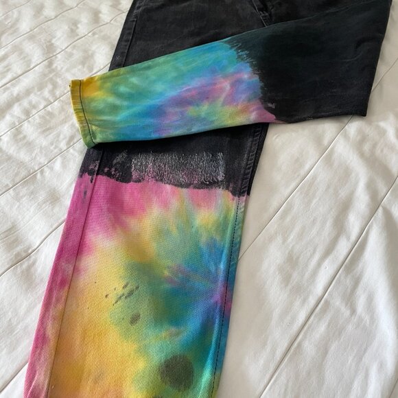 ✨ Split Spectrum Free Speech Jeanies – Size 30 ✨ - Picture 8 of 14